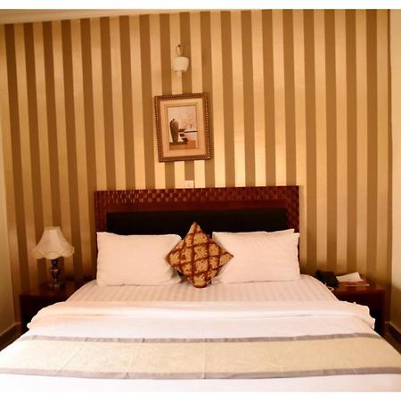 Royalton Hotels Абуджа Екстериор снимка