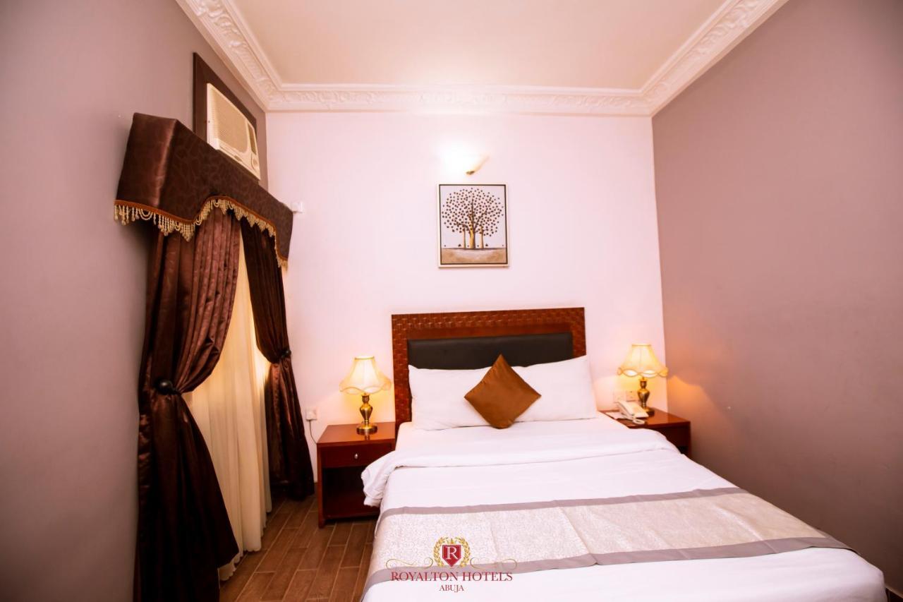 Royalton Hotels Абуджа Екстериор снимка