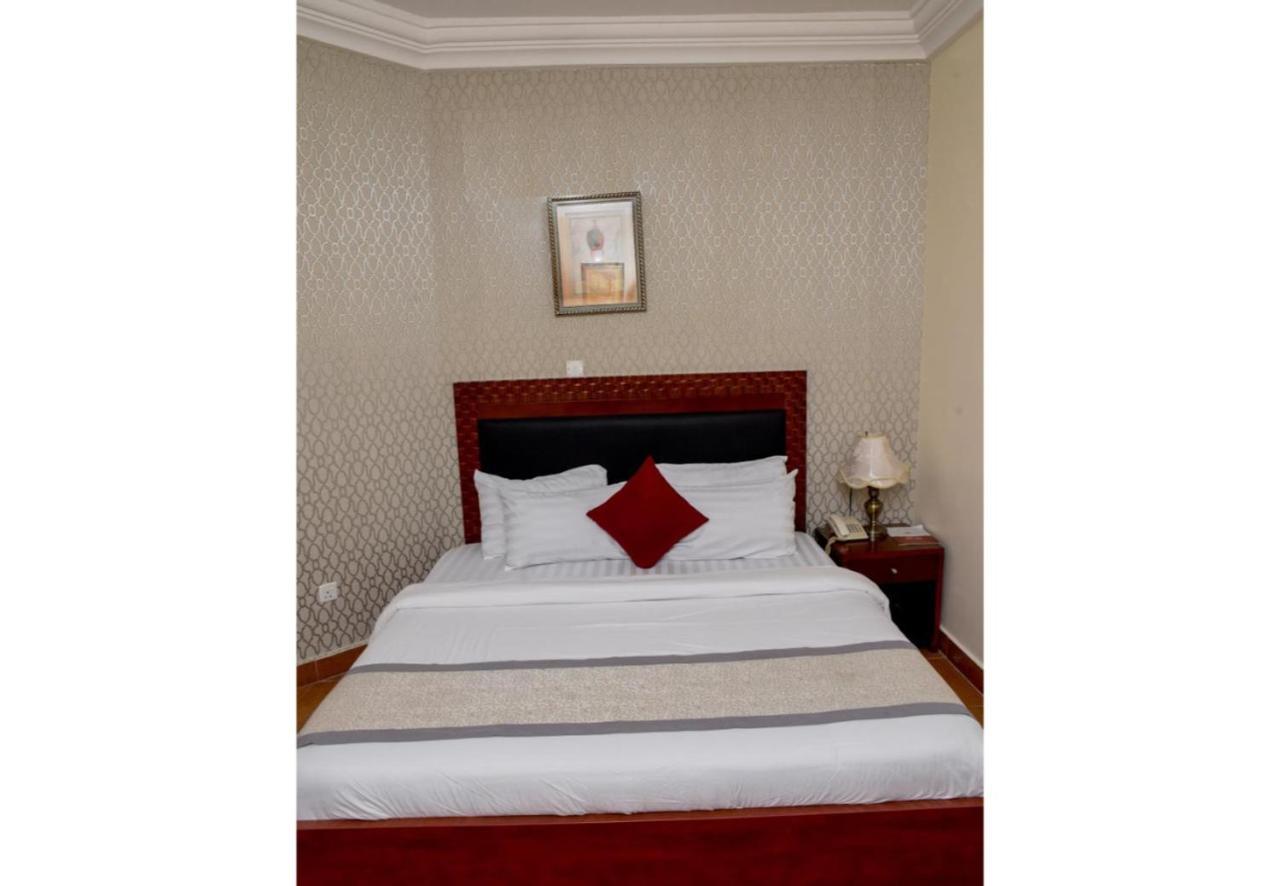 Royalton Hotels Абуджа Екстериор снимка