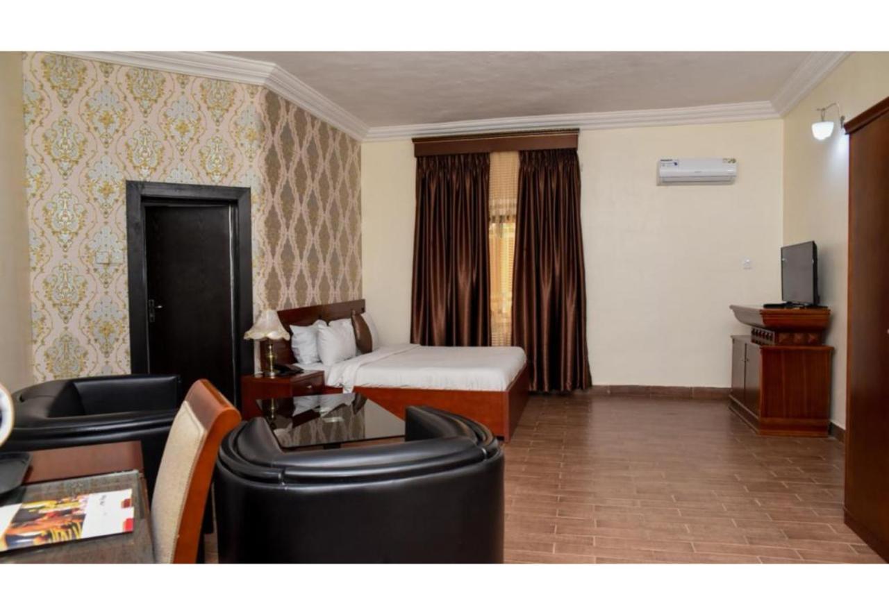Royalton Hotels Абуджа Екстериор снимка