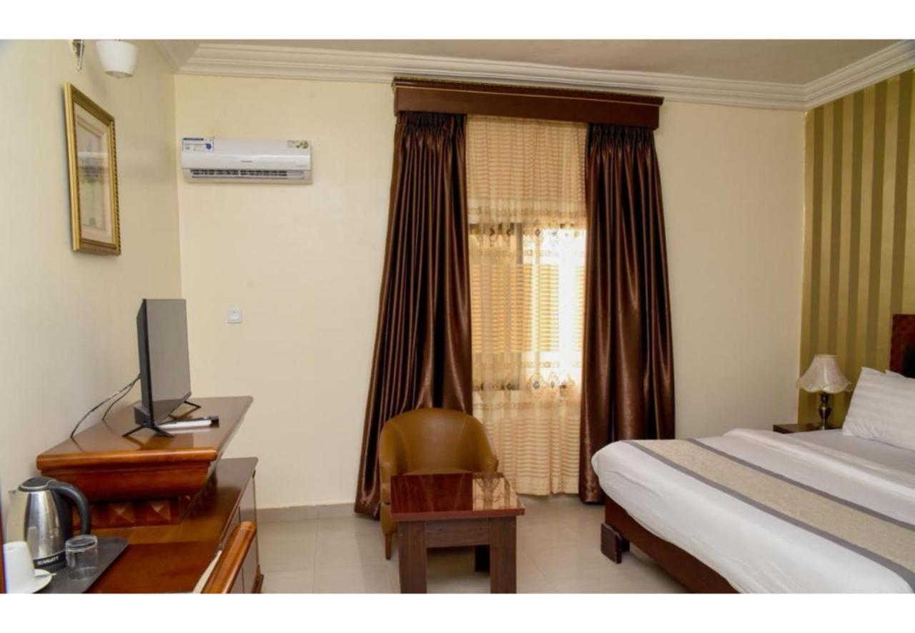 Royalton Hotels Абуджа Екстериор снимка
